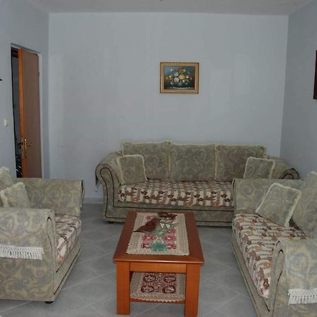 The Hill Apartment Sarandë 外观 照片