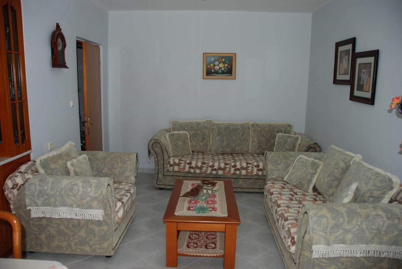 The Hill Apartment Sarandë 外观 照片