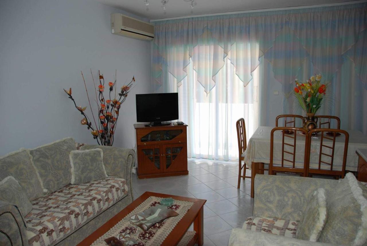 The Hill Apartment Sarandë 外观 照片