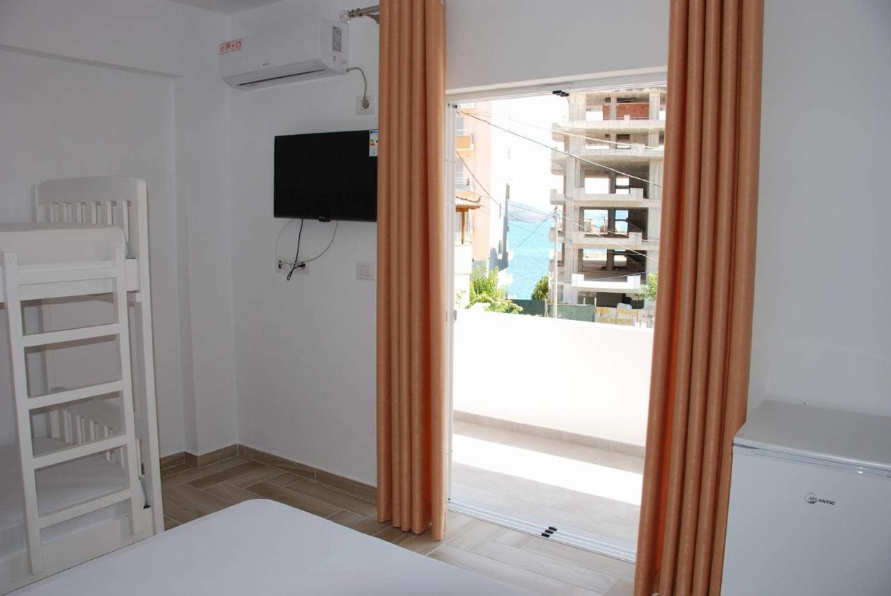 The Hill Apartment Sarandë 外观 照片