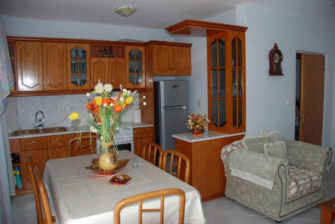 The Hill Apartment Sarandë 外观 照片